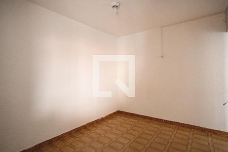 Quarto de kitnet/studio para alugar com 1 quarto, 25m² em Vila Dirce, Carapicuíba