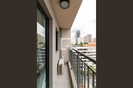 Varanda de kitnet/studio para alugar com 1 quarto, 25m² em Perdizes, São Paulo