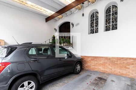 Casa à venda com 255m², 4 quartos e 2 vagas