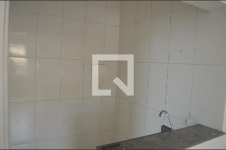 Cozinha de apartamento para alugar com 1 quarto, 40m² em Centro, São Vicente