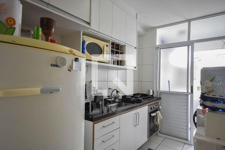 Apartamento à venda com 52m², 2 quartos e 1 vaga Apartamento à venda com 52m², 2 quartos e 1 vagaCozinha