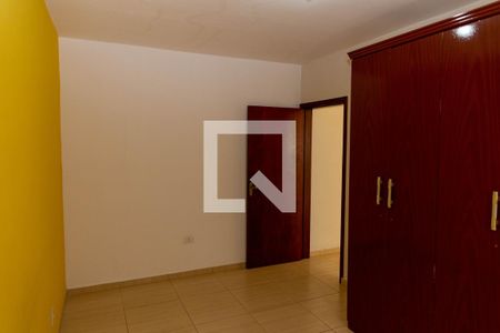 Quarto de casa para alugar com 1 quarto, 45m² em Taboão, Diadema