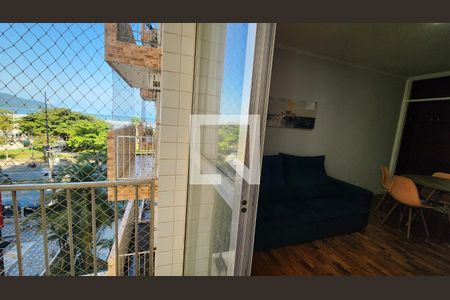 Vista da Sala de apartamento para alugar com 3 quartos, 97m² em Gonzaga, Santos