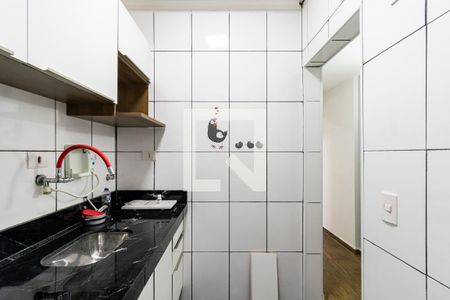 Cozinha de kitnet/studio para alugar com 1 quarto, 32m² em Liberdade, São Paulo