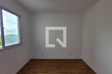 Quarto 2 de kitnet/studio à venda com 2 quartos, 35m² em Parque Fongaro, São Paulo