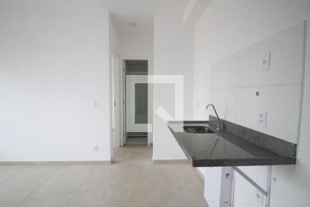 sala / cozinha de apartamento para alugar com 2 quartos, 35m² em Parada Inglesa, São Paulo