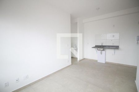 sala / cozinha de apartamento para alugar com 2 quartos, 35m² em Parada Inglesa, São Paulo