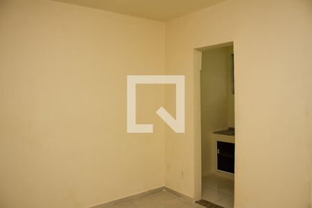 Sala de casa para alugar com 4 quartos, 75m² em Piedade, Rio de Janeiro