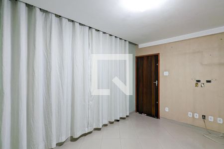 Sala de casa à venda com 2 quartos, 205m² em Paulicéia, São Bernardo do Campo