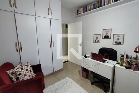 Suíte 1 de casa à venda com 5 quartos, 220m² em Vila Talarico, São Paulo