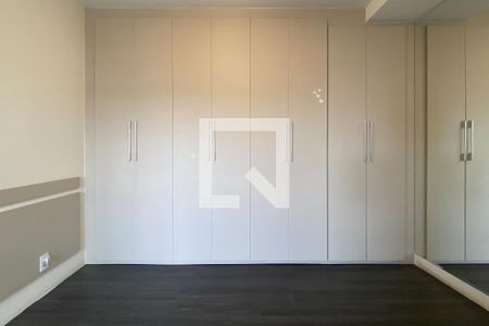 Apartamento à venda com 69m², 2 quartos e 1 vaga Apartamento à venda com 69m², 2 quartos e 1 vagaSuíte