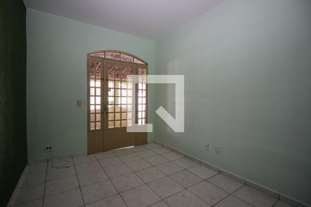 Sala de estar de casa para alugar com 2 quartos, 100m² em Samambaia Norte (samambaia), Brasília