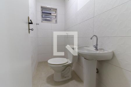 Banheiro de apartamento para alugar com 1 quarto, 33m² em Jardim Angela (zona Leste), São Paulo