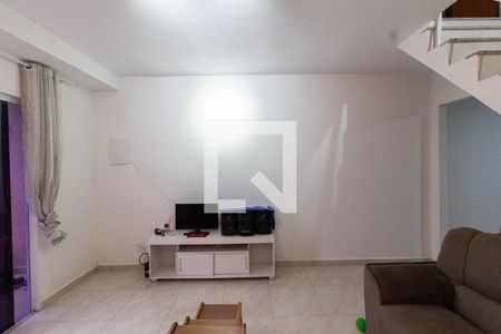 Sala de casa para alugar com 2 quartos, 115m² em Parque São Vicente , Belford Roxo