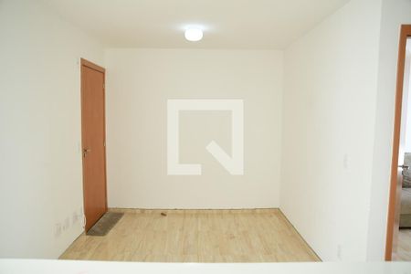 Sala de apartamento para alugar com 2 quartos, 45m² em Jardim Caiapia, Cotia