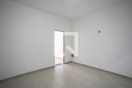 Quarto de casa para alugar com 1 quarto, 60m² em Jardim Santa Tereza, Carapicuíba