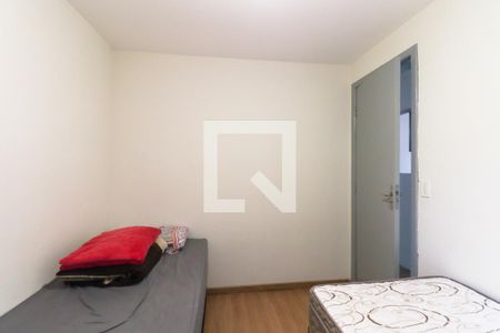 Quarto 1 de apartamento para alugar com 2 quartos, 50m² em Tatuquara, Curitiba