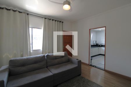 Sala de casa à venda com 2 quartos, 223m² em Jardim Ubirajara (zona Sul), São Paulo