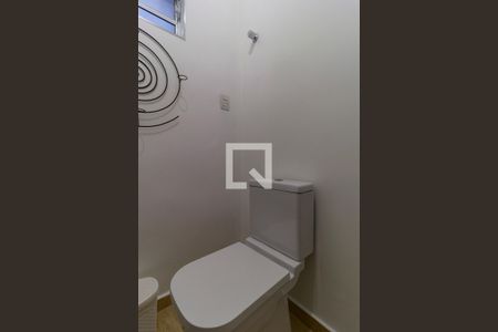 Lavabo de casa à venda com 3 quartos, 320m² em Vila Cordeiro, São Paulo