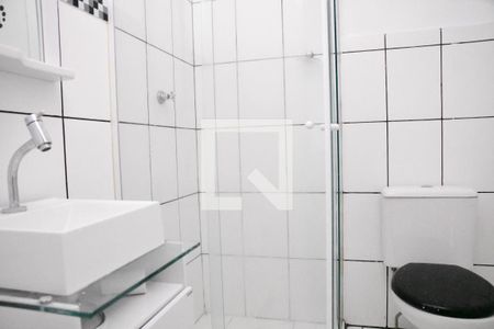 Banheiro de apartamento para alugar com 2 quartos, 45m² em Jardim Petrópolis, Cotia