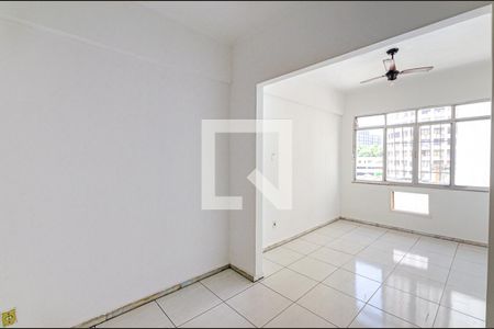 Sala/Quarto de kitnet/studio à venda com 1 quarto, 32m² em Centro, Niterói