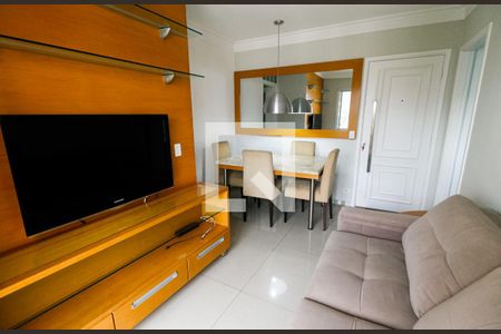 Sala de apartamento para alugar com 2 quartos, 50m² em Jardim Ampliação, São Paulo