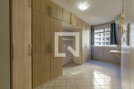 Quarto 1 de apartamento para alugar com 2 quartos, 58m² em Itanhangá, Rio de Janeiro