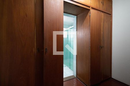 Apartamento à venda com 125m², 3 quartos e 2 vagas Apartamento à venda com 125m², 3 quartos e 2 vagasCloset