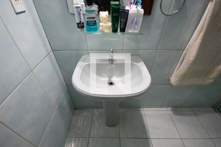 Apartamento à venda com 125m², 3 quartos e 2 vagas Apartamento à venda com 125m², 3 quartos e 2 vagasBanheiro da Suíte