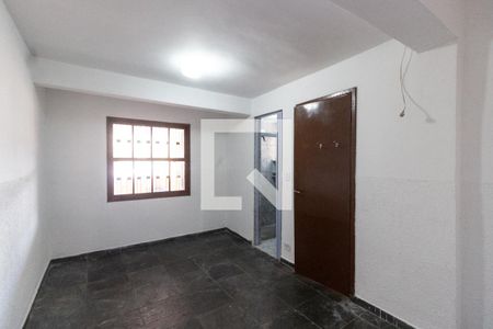Quarto  de casa para alugar com 1 quarto, 70m² em Conjunto Residencial Santa Terezinha, São Paulo