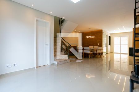Casa de condomínio à venda com 200m², 3 quartos e 3 vagasSala de estar