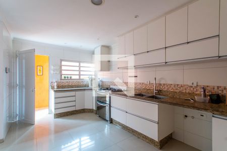 Cozinha de casa para alugar com 6 quartos, 200m² em Jardim Dourado, Guarulhos