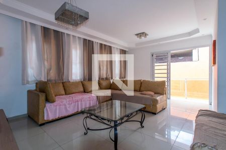 Sala de casa para alugar com 6 quartos, 200m² em Jardim Dourado, Guarulhos