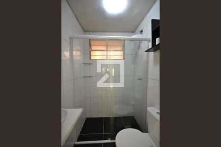 Banheiro de apartamento à venda com 1 quarto, 35m² em Cristal, Porto Alegre