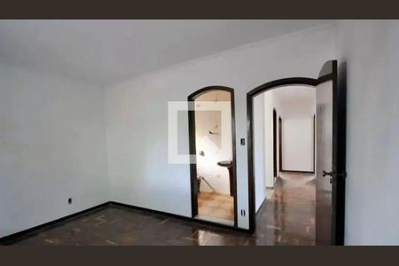 Casa à venda com 5 quartos, 256m² em Cidade São Francisco, São Paulo