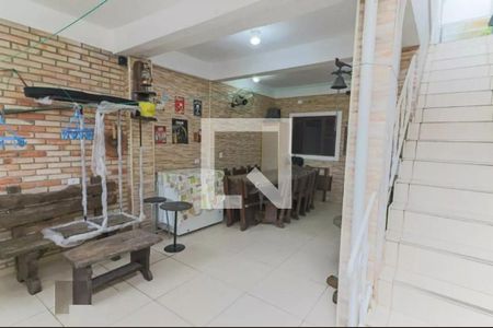 Casa à venda com 4 quartos, 189m² em Butantã, São Paulo
