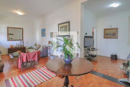 Sala de Estar  de casa à venda com 3 quartos, 260m² em Serra, Belo Horizonte