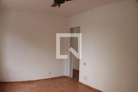 Quarto 1 de apartamento para alugar com 2 quartos, 70m² em Taquara, Rio de Janeiro