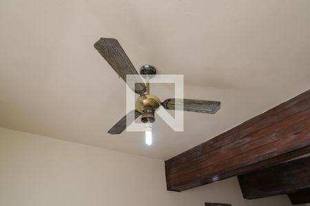 Sala - Ventilador de casa para alugar com 2 quartos, 100m² em Ramos, Rio de Janeiro