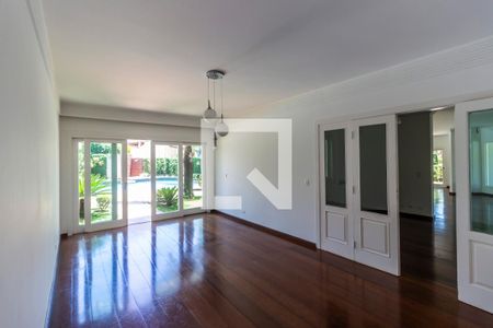 Apartamento à venda com 670m², 6 quartos e 6 vagas Apartamento à venda com 670m², 6 quartos e 6 vagasSala de Jantar