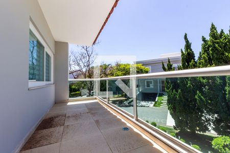 Apartamento à venda com 670m², 6 quartos e 6 vagas Apartamento à venda com 670m², 6 quartos e 6 vagasVaranda