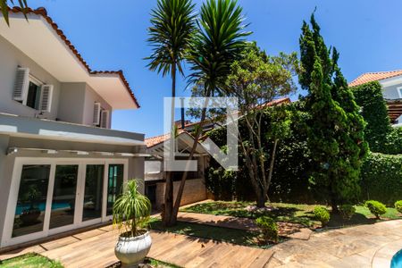 Apartamento à venda com 670m², 6 quartos e 6 vagas Apartamento à venda com 670m², 6 quartos e 6 vagasFachada