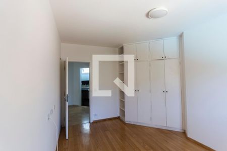 Apartamento à venda com 670m², 6 quartos e 6 vagas Apartamento à venda com 670m², 6 quartos e 6 vagasQuarto 4