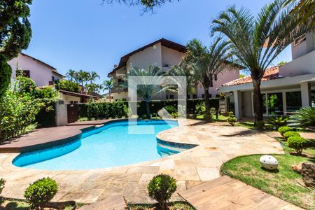 Apartamento à venda com 670m², 6 quartos e 6 vagas Apartamento à venda com 670m², 6 quartos e 6 vagasPiscina