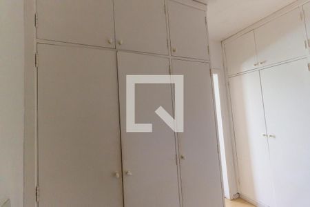 Apartamento à venda com 670m², 6 quartos e 6 vagas Apartamento à venda com 670m², 6 quartos e 6 vagasCloset da suíte