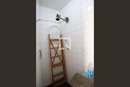 Casa à venda com 190m², 3 quartos e 2 vagas Casa à venda com 190m², 3 quartos e 2 vagasBanheiro de Serviço