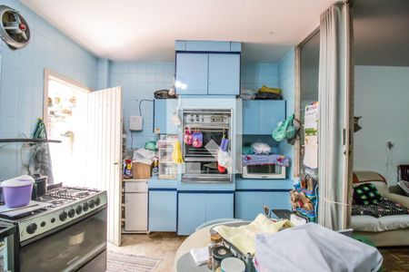 Casa à venda com 190m², 3 quartos e 2 vagas Casa à venda com 190m², 3 quartos e 2 vagasCozinha