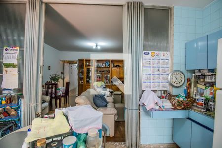 Casa à venda com 190m², 3 quartos e 2 vagas Casa à venda com 190m², 3 quartos e 2 vagasCozinha