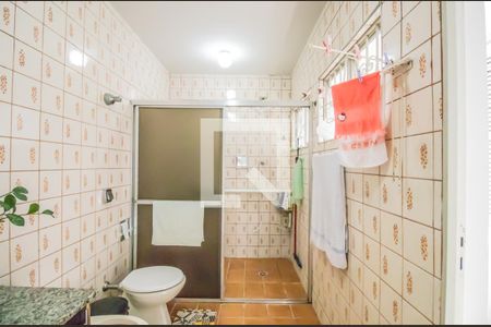 Casa à venda com 190m², 3 quartos e 2 vagas Casa à venda com 190m², 3 quartos e 2 vagasBanheiro 2