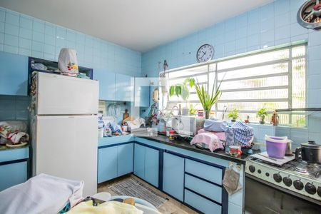 Casa à venda com 190m², 3 quartos e 2 vagas Casa à venda com 190m², 3 quartos e 2 vagasCozinha